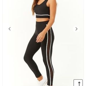 Set/Striped-Trim Mesh Panel Crop Top/Leggings